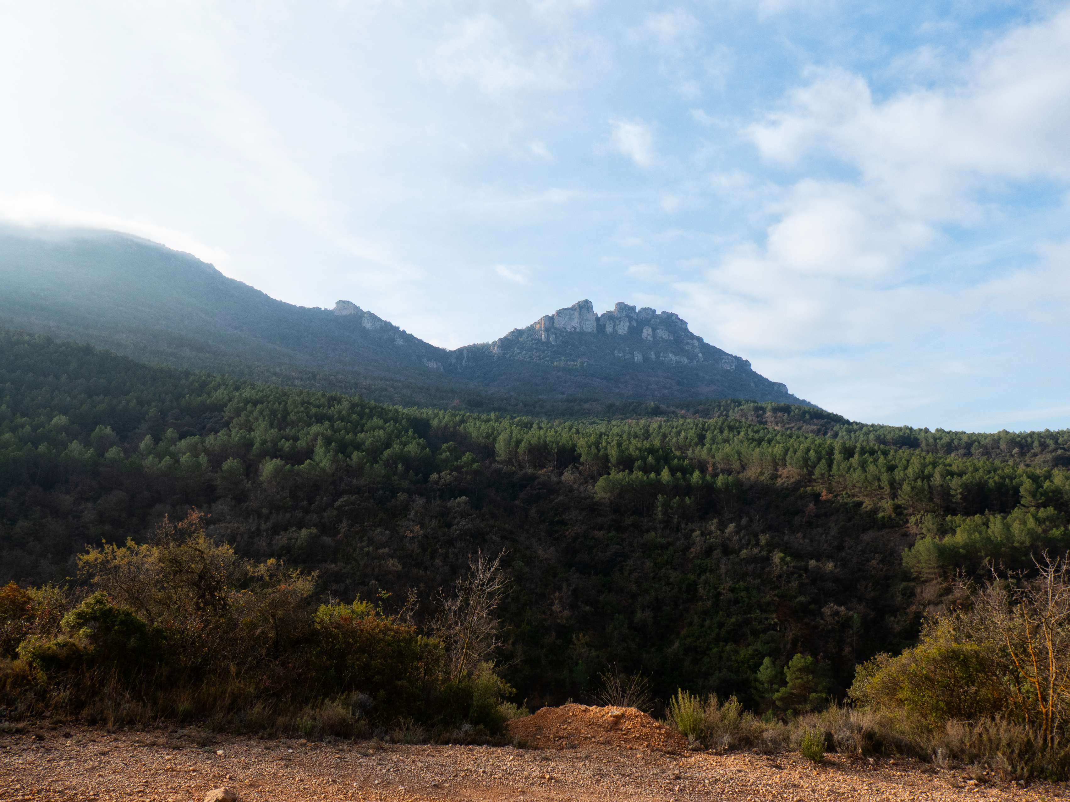 Ascenso a los torreones de Santa Anna y al olvidado Montessor