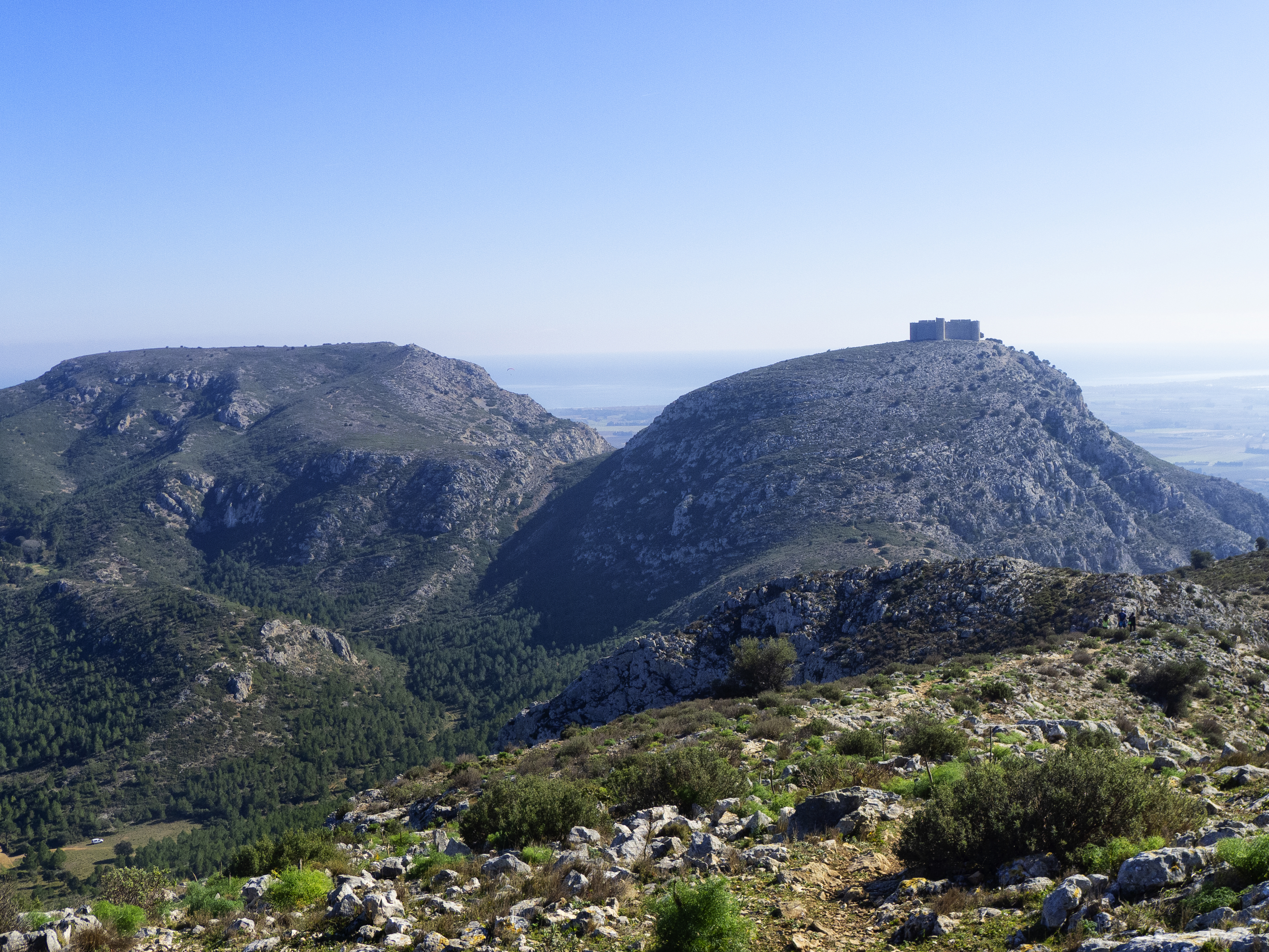 Paseo por el pequeño macizo mediterráneo del Montgrí